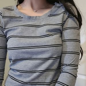 long sleeved stripped grey top